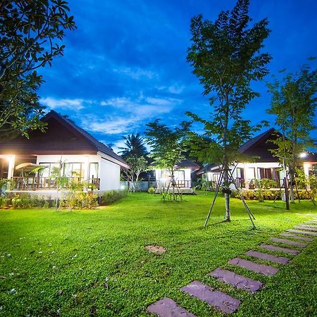 Pawarisa Resort Pathio Luaran gambar
