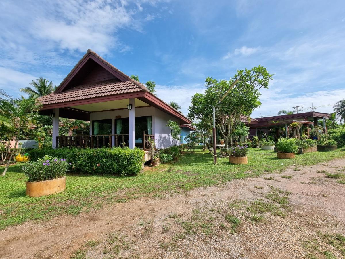 Pawarisa Resort Pathio Luaran gambar