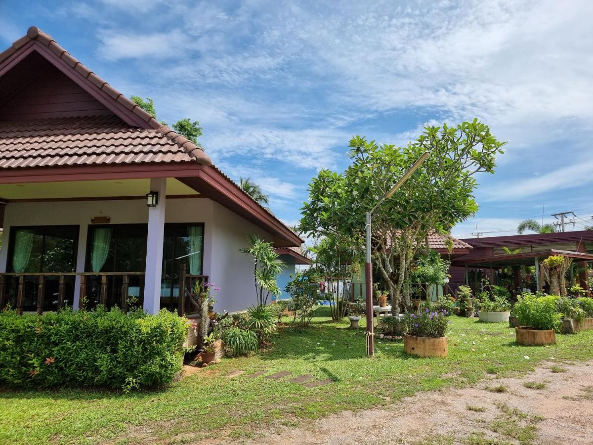 Pawarisa Resort Pathio Luaran gambar