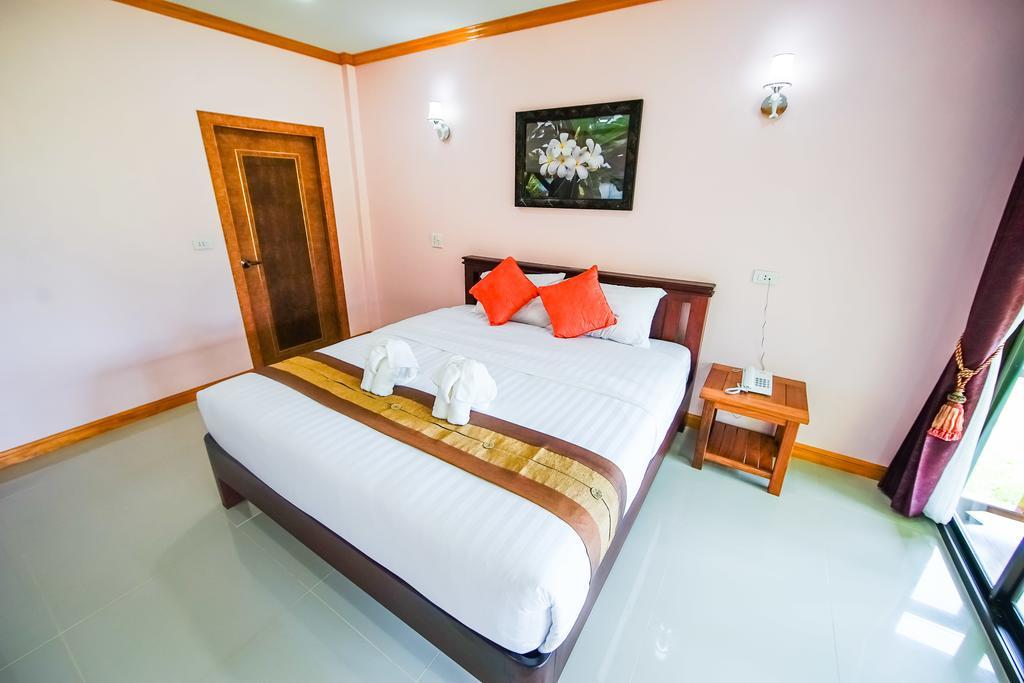 Pawarisa Resort Pathio Luaran gambar
