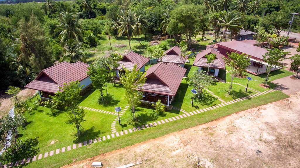 Pawarisa Resort Pathio Luaran gambar