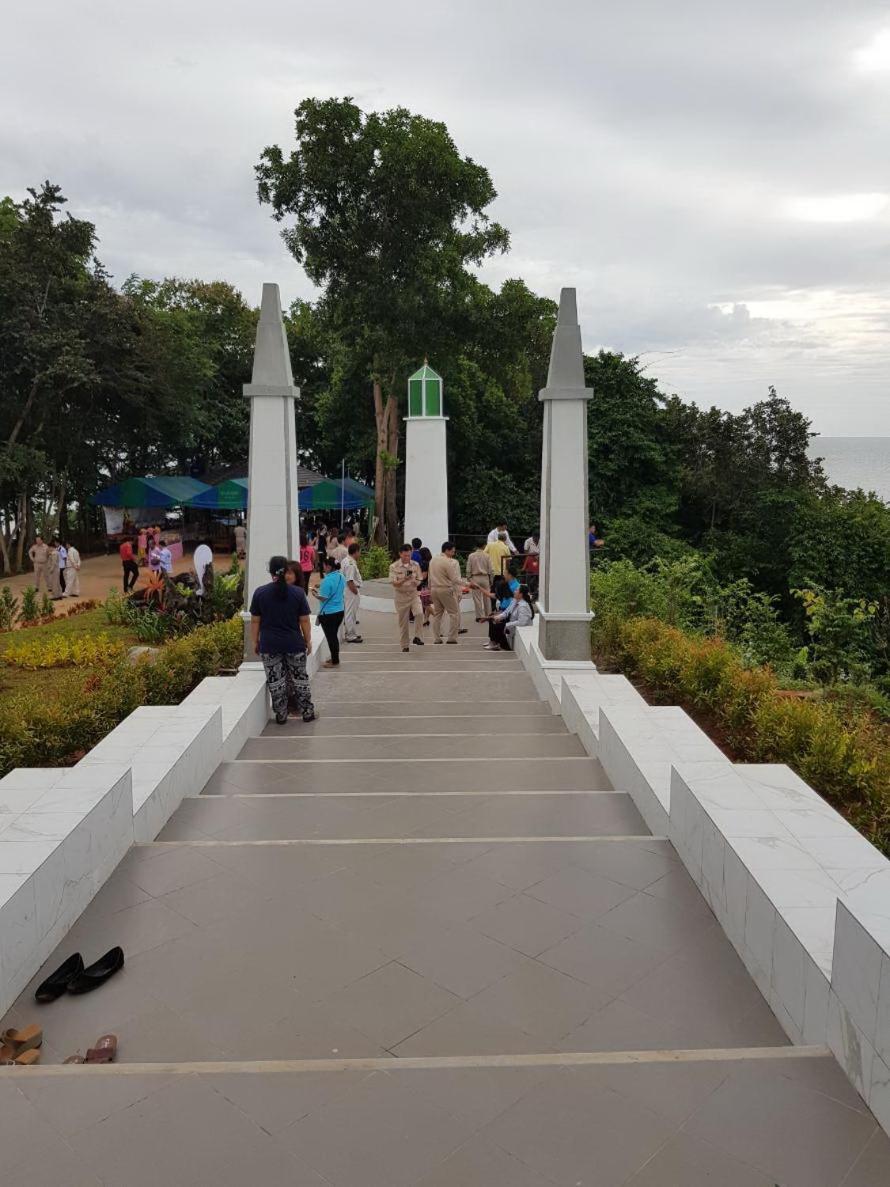 Pawarisa Resort Pathio Luaran gambar