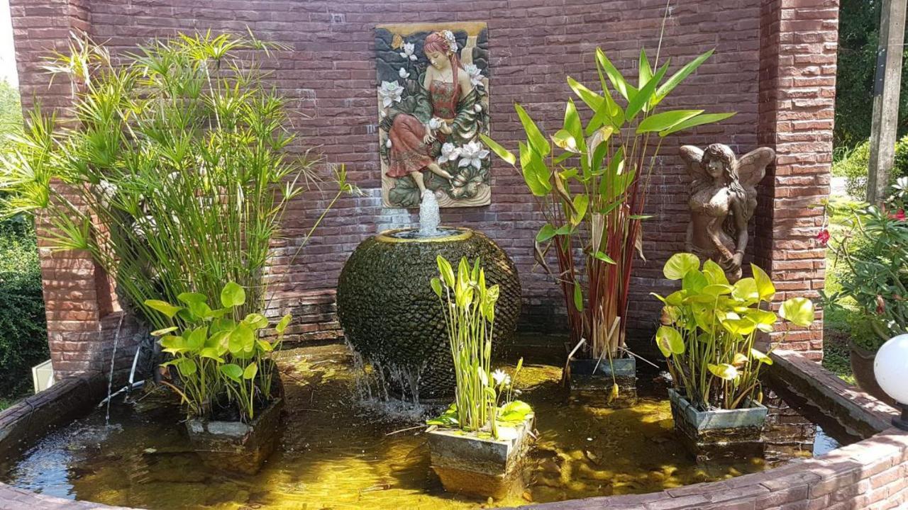 Pawarisa Resort Pathio Luaran gambar