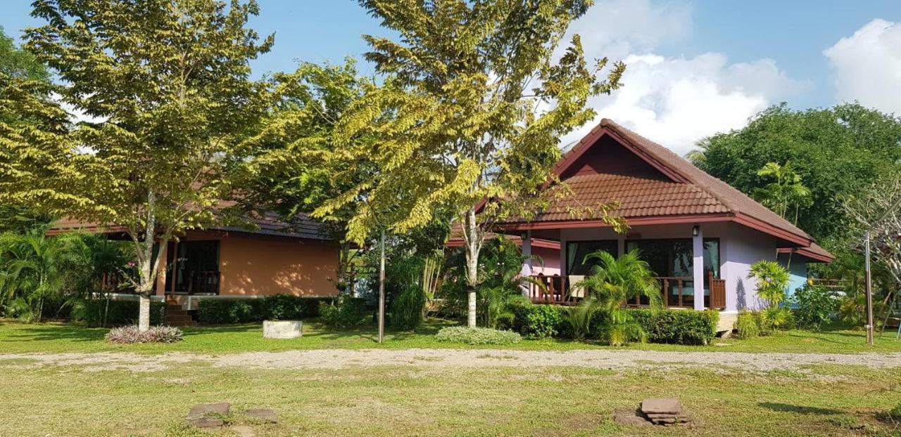 Pawarisa Resort Pathio Luaran gambar